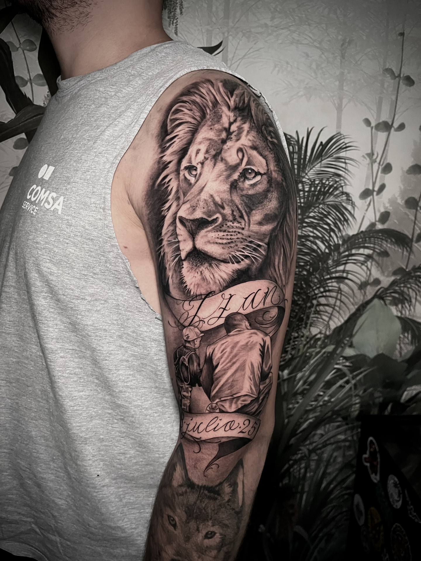 Tailor tattoo - Realismo
